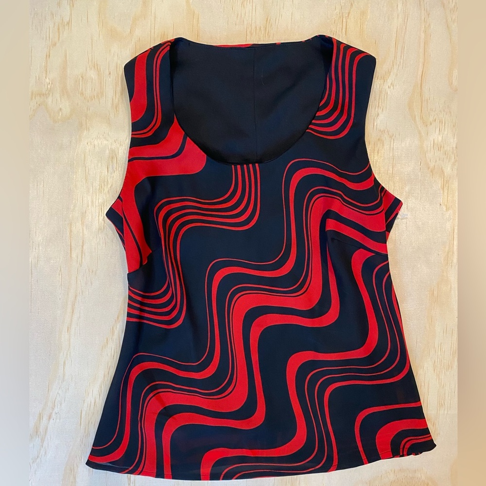 Vintage Women’s Red Wave-Print Set